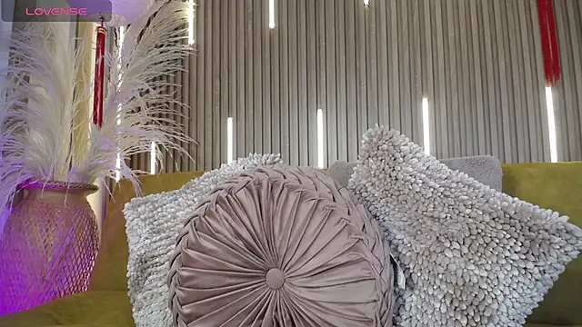 Tayzon Foxxx online show from 18, 3, 2026