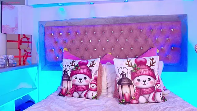 Tayzon Foxxx online show from 20, 12, 2025