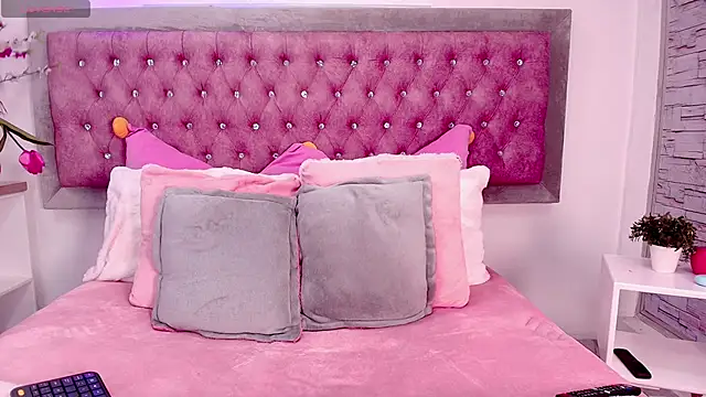 Tayzon Foxxx online show from 31, 10, 2025