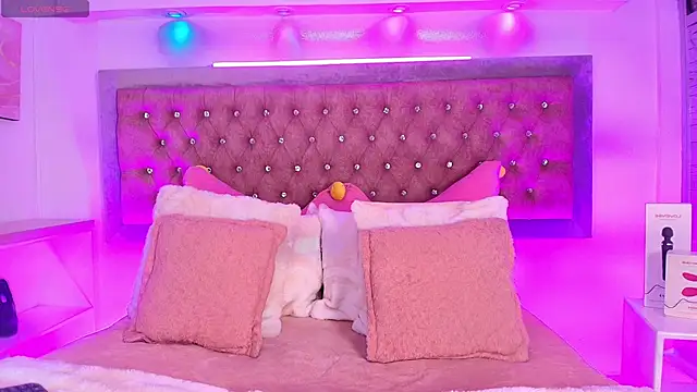 Tayzon Foxxx online show from 5, 11, 2025