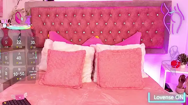 Tayzon Foxxx online show from 27, 10, 2025