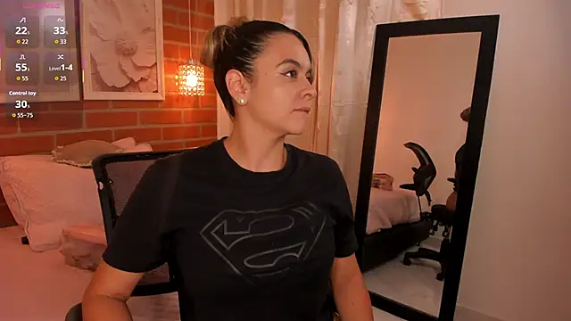 IsabelaSantana online show from 13, 9, 2025