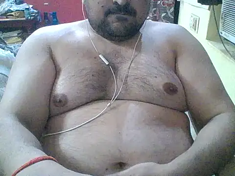 Snapshot of ARYANAVAILABLE chatting on 14, 5, 2026 ARYANAVAILABLE online show from 14, 5, 2026