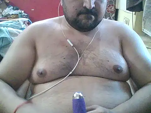 Snapshot of ARYANAVAILABLE chatting on 20, 5, 2026 ARYANAVAILABLE online show from 20, 5, 2026