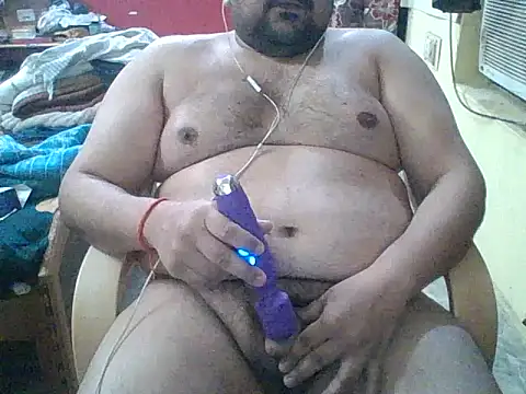 Snapshot of ARYANAVAILABLE chatting on 18, 5, 2026 ARYANAVAILABLE online show from 18, 5, 2026
