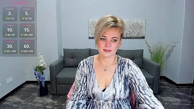 Julia Wilsone online show from 2, 12, 2025