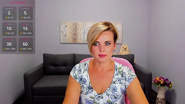 Snapshot of Julia_Wilsone chatting on 9, 9, 2025 Julia Wilsone online show from 9, 9, 2025