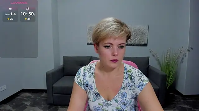 Snapshot of Julia_Wilsone chatting on 24, 1, 2025 Julia Wilsone online show from 24, 1, 2025