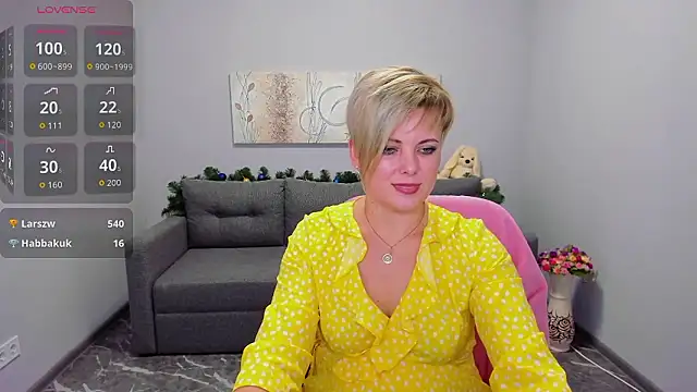 Julia Wilsone online show from 5, 1, 2026