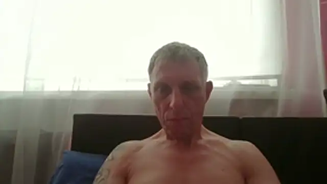 Snapshot of BobbyXRoyal chatting on 14, 6, 2026 BobbyXRoyal online show from 14, 6, 2026