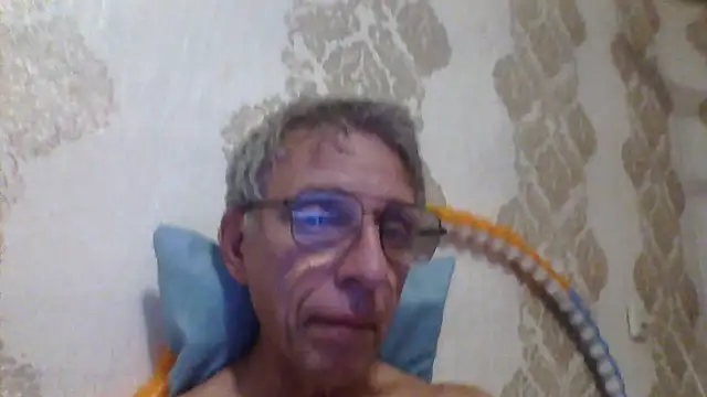 Snapshot of BobbyXRoyal chatting on 6, 8, 2026 BobbyXRoyal online show from 6, 8, 2026