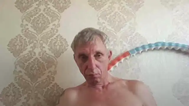 Snapshot of BobbyXRoyal chatting on 14, 7, 2026 BobbyXRoyal online show from 14, 7, 2026