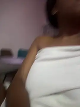 AlisonHoot69 online show from 8, 1, 2026