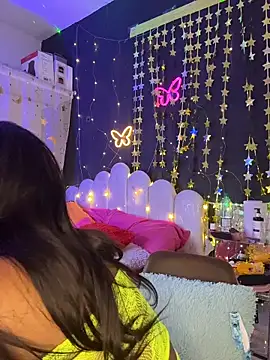 Snapshot of AlisonHoot69 chatting on 6, 11, 2025 AlisonHoot69 online show from 6, 11, 2025