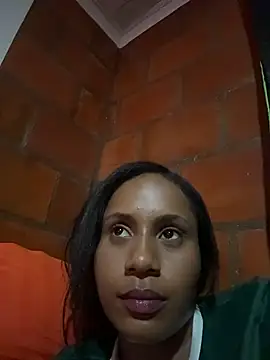 AlisonHoot69 online show from 5, 2, 2026