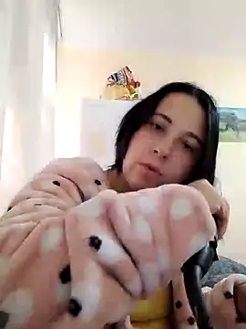 Gussie Bridie online show from 9, 10, 2025