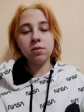 Snapshot of Gussie_Bridie chatting on 23, 12, 2025 Gussie Bridie online show from 23, 12, 2025