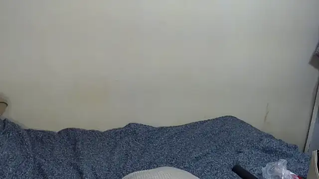 Snapshot of Gussie_Bridie chatting on 15, 12, 2025 Gussie Bridie online show from 15, 12, 2025