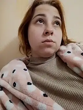 Snapshot of Gussie_Bridie chatting on 14, 12, 2025 Gussie Bridie online show from 14, 12, 2025