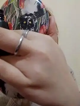 Gussie Bridie online show from 2, 12, 2025