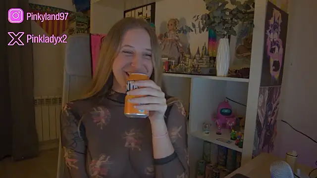 Pinkyladyxxx online show from 7, 2, 2026