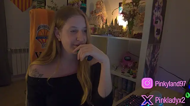 Pinkyladyxxx online show from 8, 3, 2026