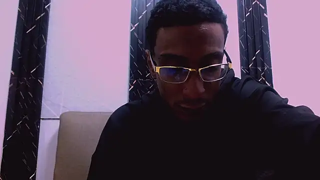 Snapshot of Jose_Smoke chatting on 19, 10, 2025 Jose Smoke online show from 19, 10, 2025