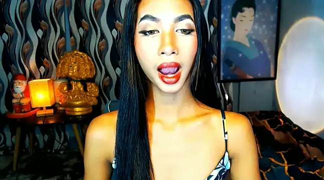 Snapshot of PrettyLatiina chatting on 10, 12, 2024 PrettyLatiina online show from 10, 12, 2024