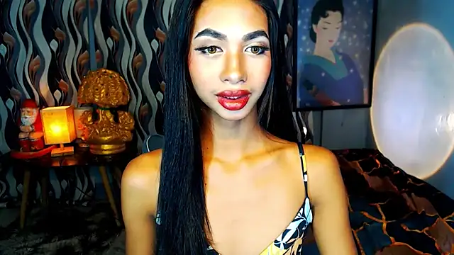 Snapshot of PrettyLatiina chatting on 24, 10, 2025 PrettyLatiina online show from 24, 10, 2025