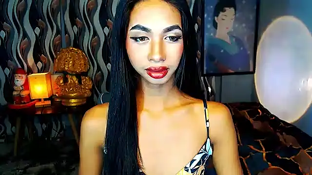 Snapshot of PrettyLatiina chatting on 12, 12, 2024 PrettyLatiina online show from 12, 12, 2024