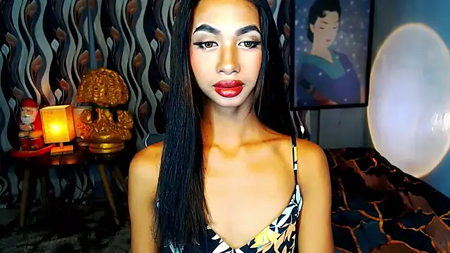 Snapshot of PrettyLatiina chatting on 24, 10, 2025 PrettyLatiina online show from 24, 10, 2025