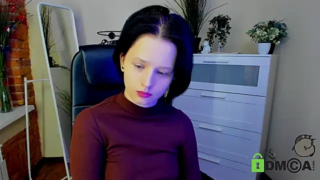 Alina Mills online show from 17, 1, 2025