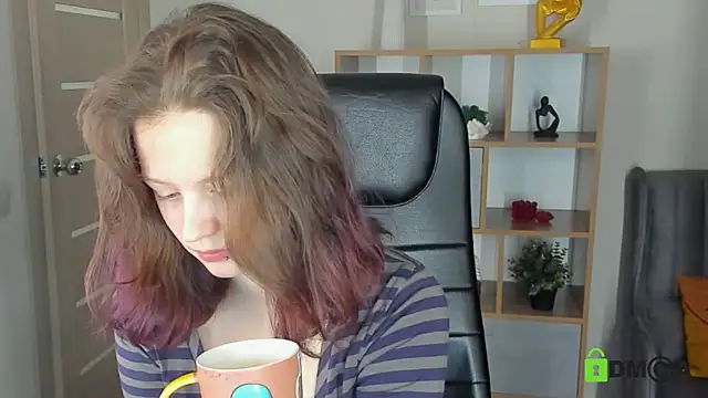 Snapshot of Alina_Mills chatting on 16, 5, 2026 Alina Mills online show from 16, 5, 2026