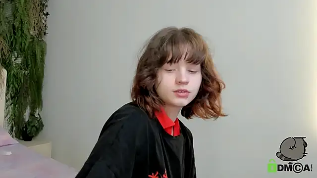 Snapshot of Alina_Mills chatting on 16, 10, 2025 Alina Mills online show from 16, 10, 2025