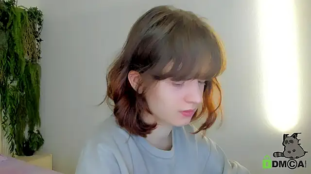 Snapshot of Alina_Mills chatting on 12, 11, 2025 Alina Mills online show from 12, 11, 2025