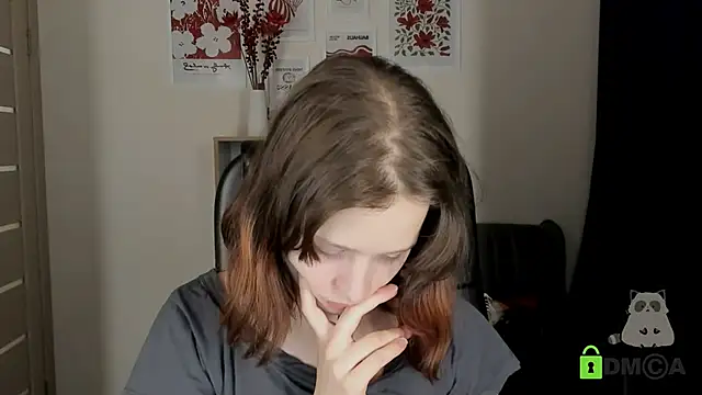 Snapshot of Alina_Mills chatting on 28, 11, 2025 Alina Mills online show from 28, 11, 2025