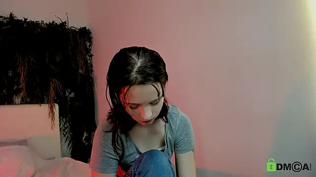 Snapshot of Alina_Mills chatting on 1, 12, 2025 Alina Mills online show from 1, 12, 2025