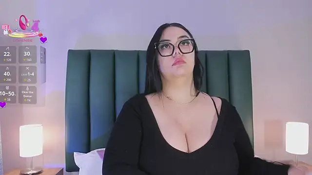 juicy led  online show from 4, 8, 2026