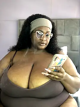 bustytitsxxx online show from 5, 12, 2025