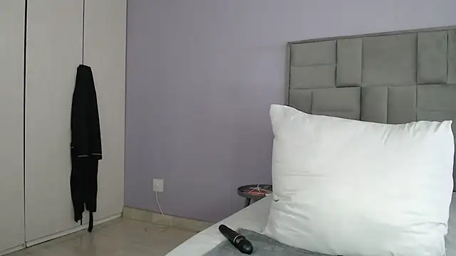 bustytitsxxx online show from 26, 11, 2025