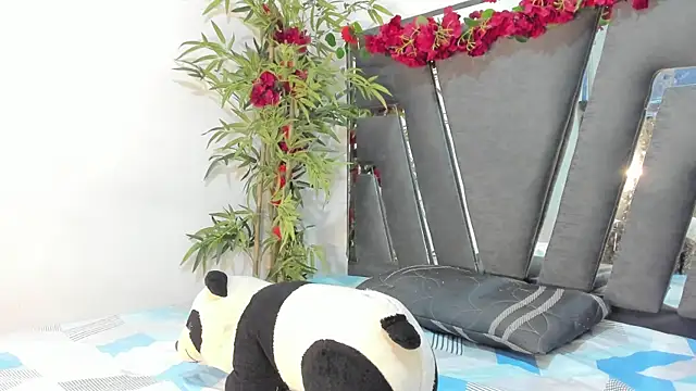 Black Rose2 online show from 5, 3, 2025