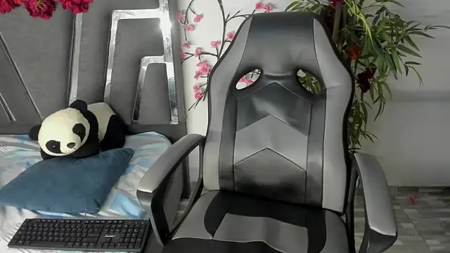 Black Rose2 online show from 9, 10, 2025