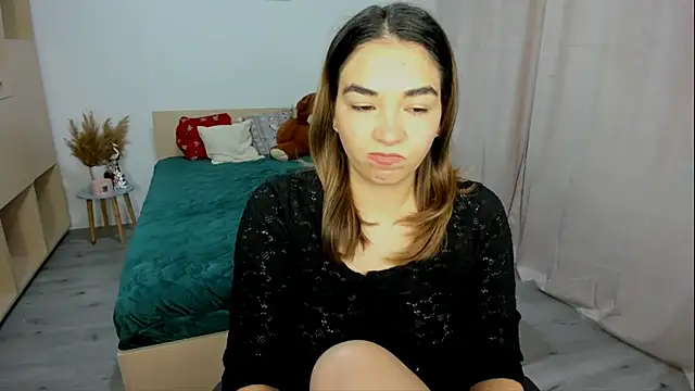 Alexa Dolly12 online show from 5, 12, 2025