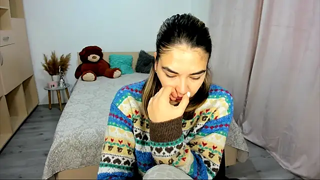 Snapshot of Alexa_Dolly12 chatting on 4, 10, 2025 Alexa Dolly12 online show from 4, 10, 2025
