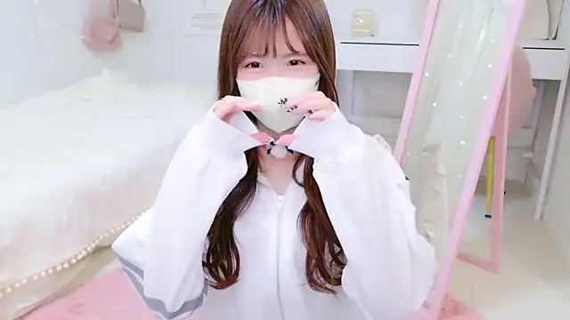 Sayuringo  online show from 9, 3, 2025