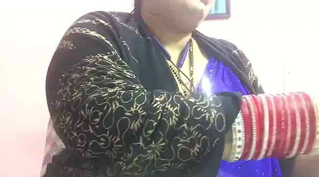 Snapshot of Desi_bhabhiii chatting on 7, 1, 2025 Desi bhabhiii online show from 7, 1, 2025