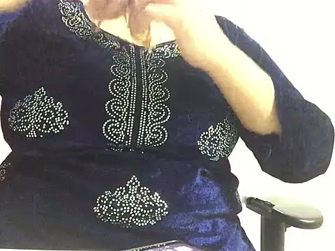 Snapshot of Desi_bhabhiii chatting on 1, 1, 2025 Desi bhabhiii online show from 1, 1, 2025