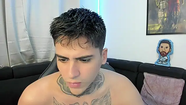 Snapshot of mad_maxxx2 chatting on 2, 3, 2025 mad maxxx2 online show from 2, 3, 2025