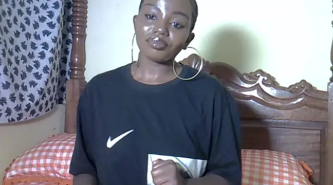 Snapshot of juicyblaqebony chatting on 26, 2, 2025 juicyblaqebony online show from 26, 2, 2025