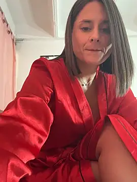 Alice milf  online show from 5, 2, 2026